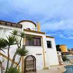Nailencia Villa