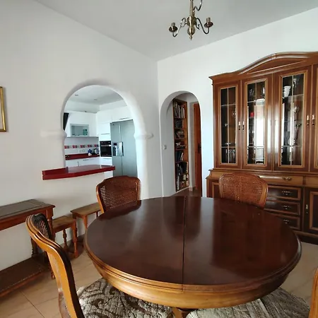 Nailencia Villa